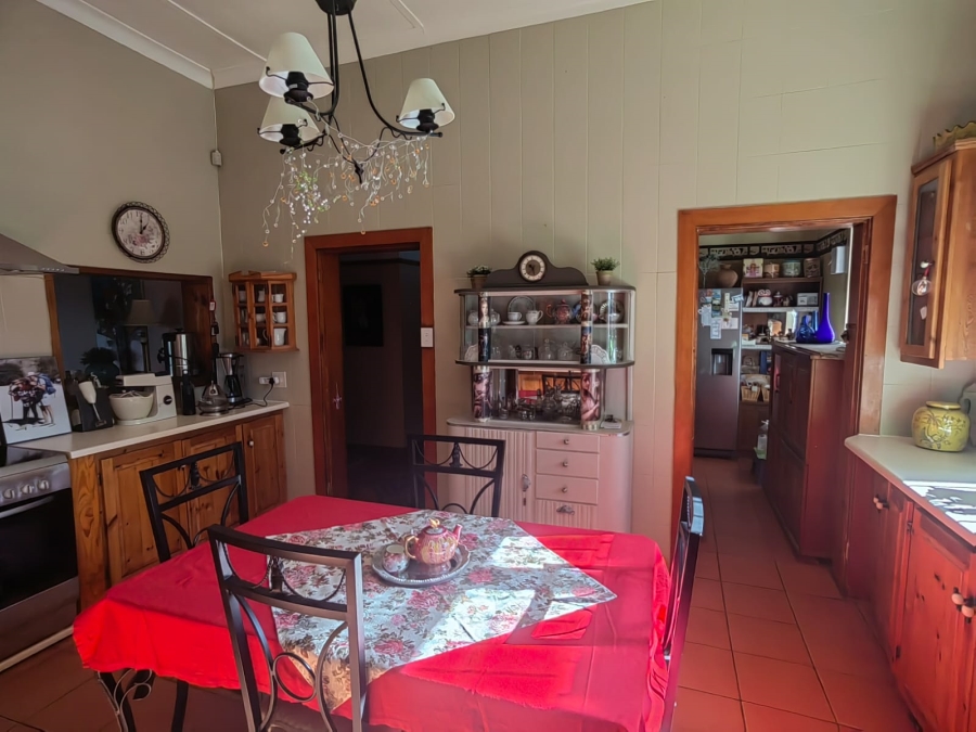 5 Bedroom Property for Sale in Parys Free State